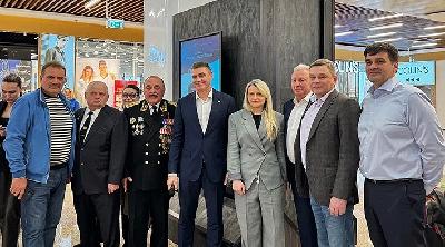 ������������� �������� � 300-����� ������� �������� ����������